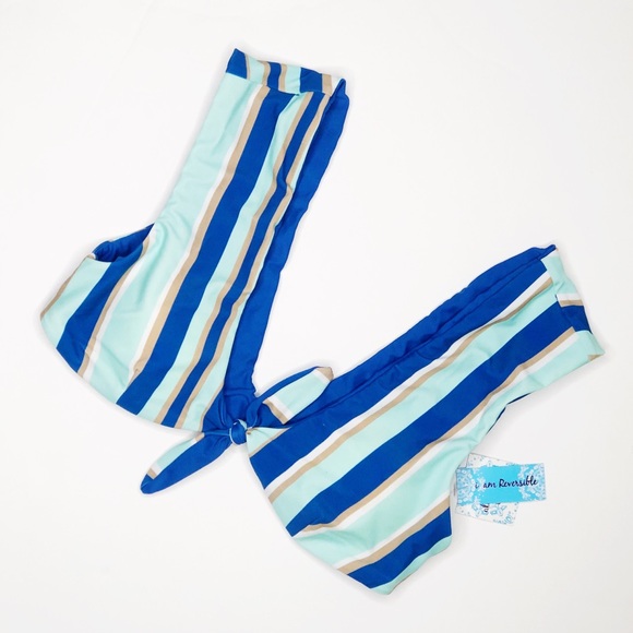 Altar'd State Other - NWT Altar’d State swim top